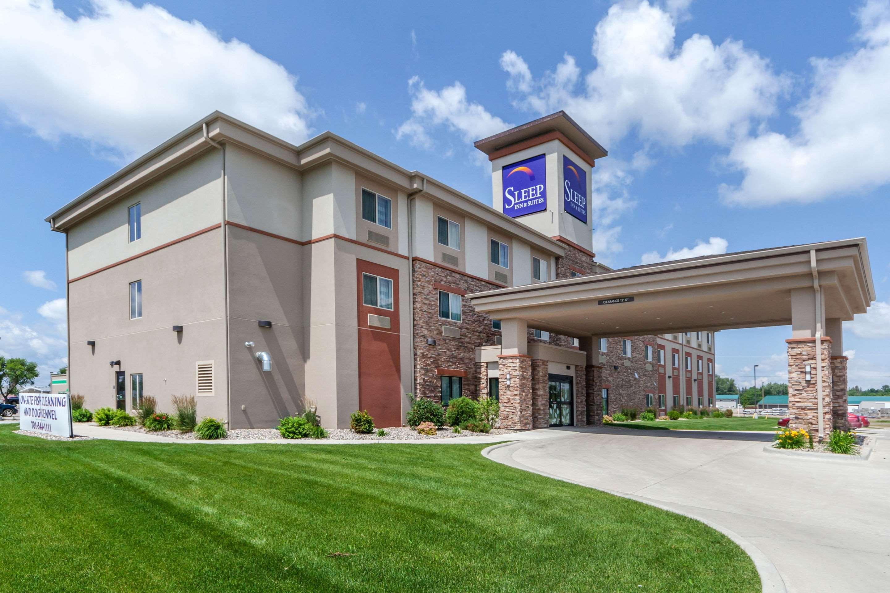Sleep Inn & Suites Devils Lake Luaran gambar