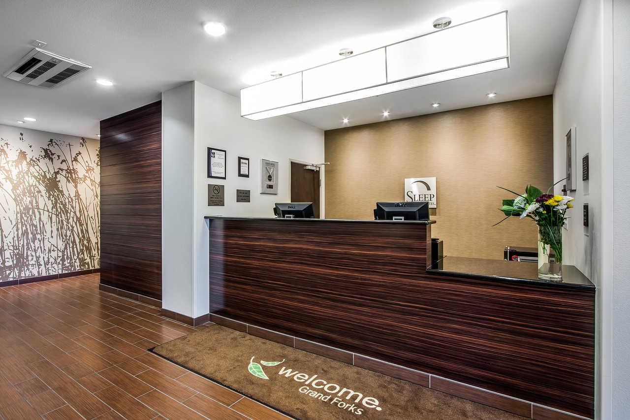 Sleep Inn & Suites Devils Lake Luaran gambar